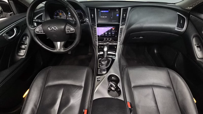 Infiniti Q50
