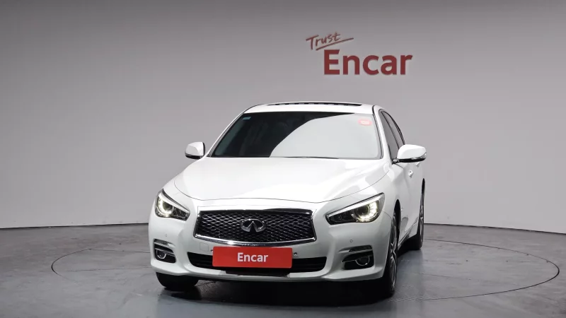 Infiniti Q50