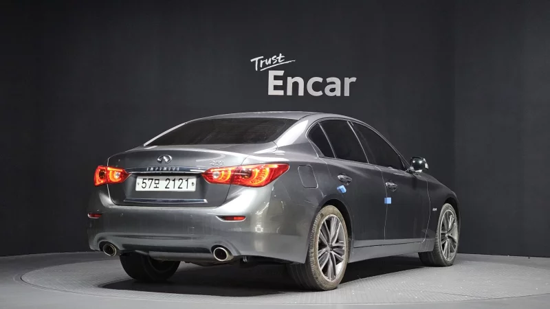 Infiniti Q50