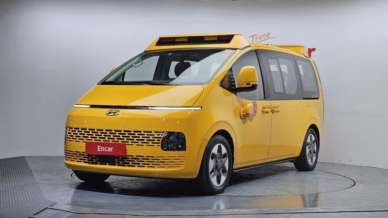 Hyundai Staria