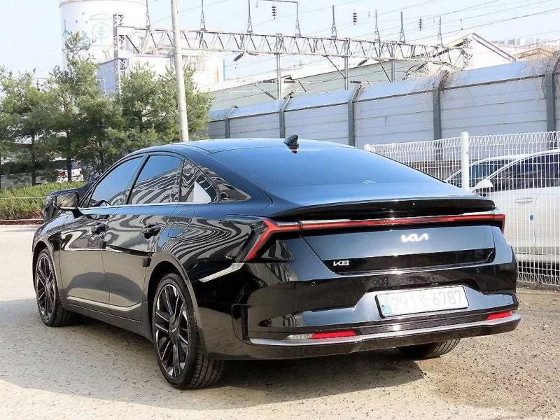 Kia K8