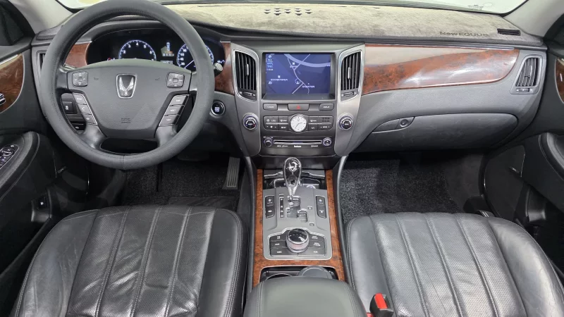 Hyundai Equus