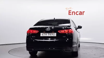 Hyundai Aslan