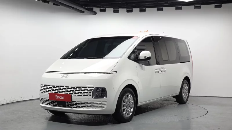 Hyundai Staria