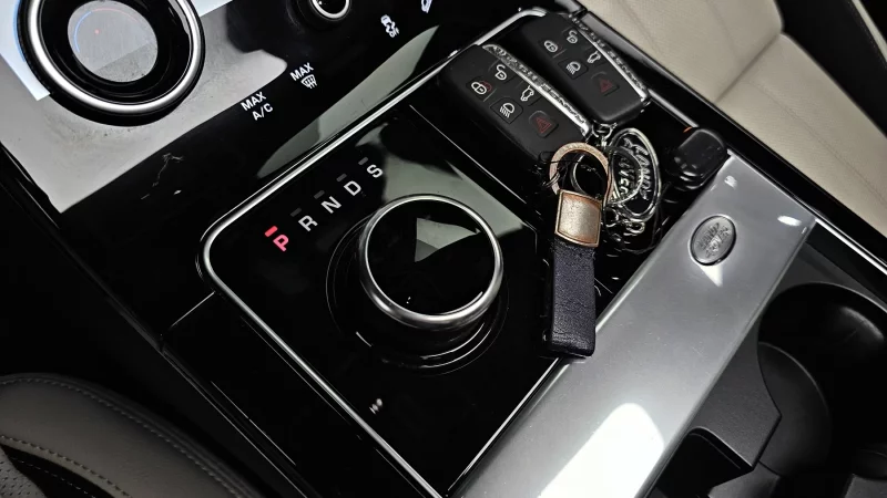 Land Rover RANGE ROVER VELAR