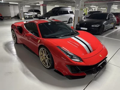 Ferrari 488