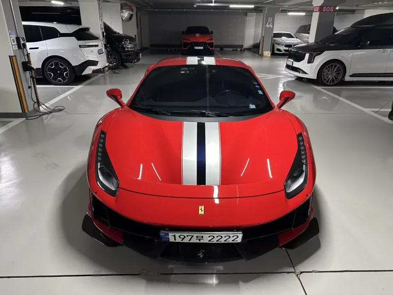 Ferrari 488