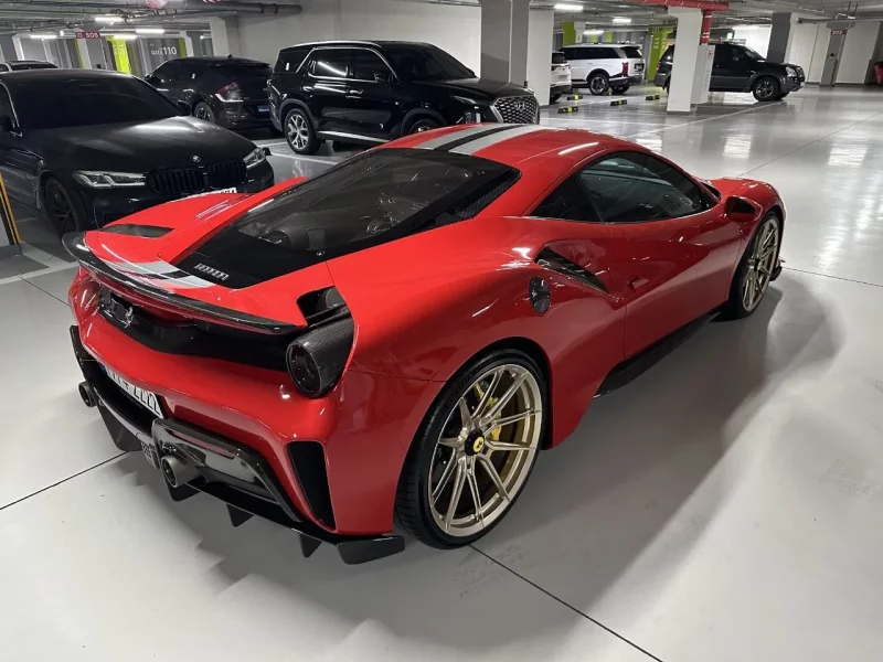 Ferrari 488