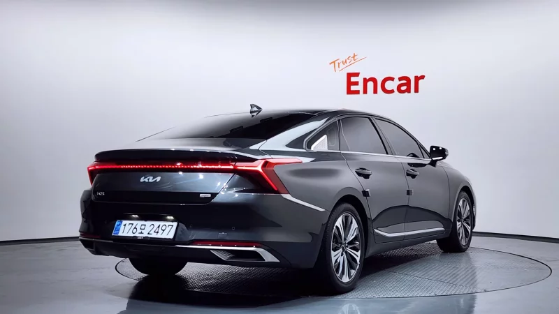 Kia K8