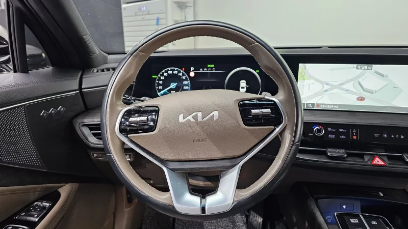 Kia K8