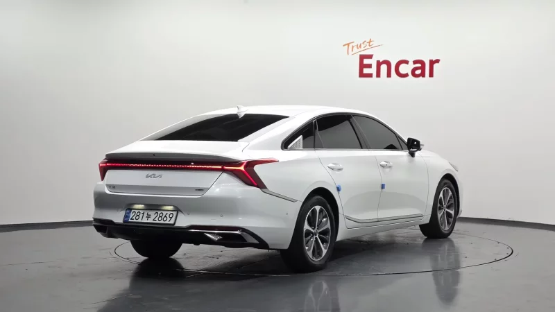 Kia K8