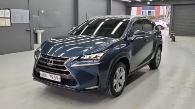Lexus NX300h