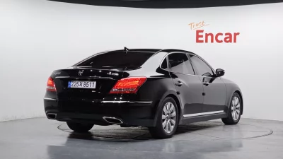 Hyundai Equus