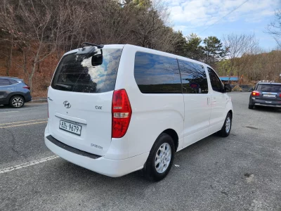 Hyundai Starex