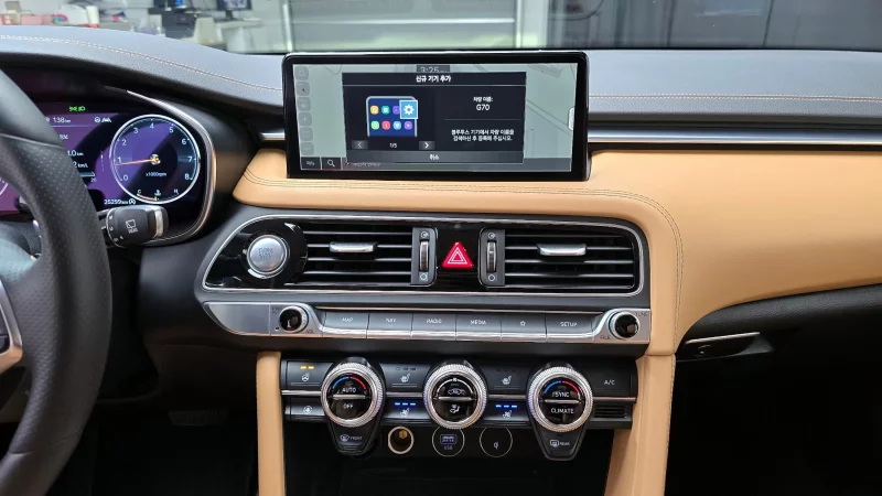 Genesis G70