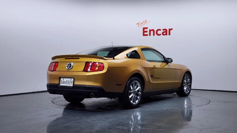 Ford MUSTANG