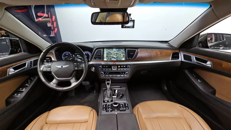 Hyundai Genesis
