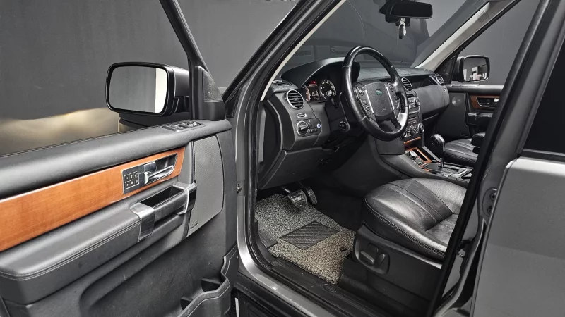 Land Rover DISCOVERY