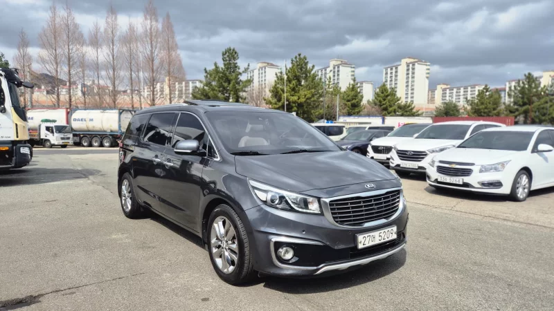 Kia Carnival