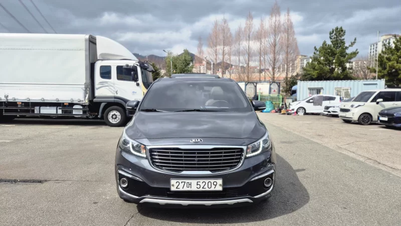 Kia Carnival