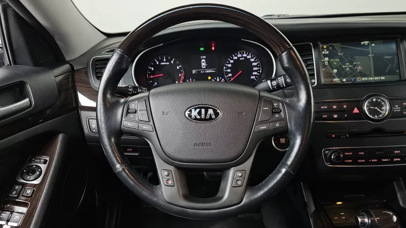Kia K7