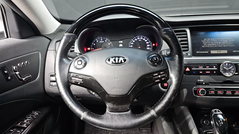 Kia K9