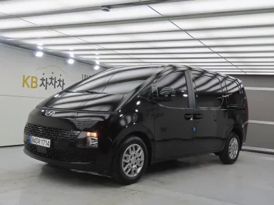 Hyundai Staria