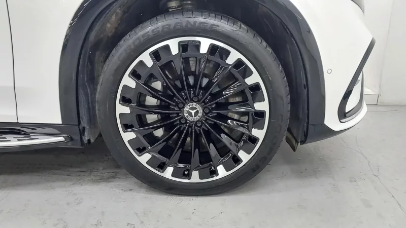 Mercedes-Benz EQS SUV