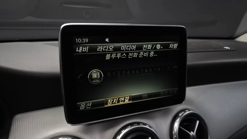 Mercedes-Benz GLA-Class