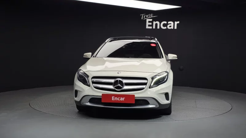 Mercedes-Benz GLA-Class
