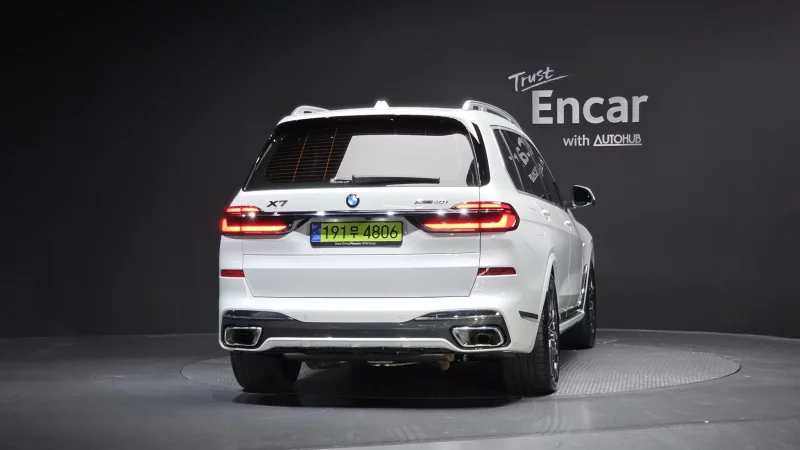 BMW X7