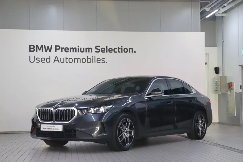 BMW 5-Series