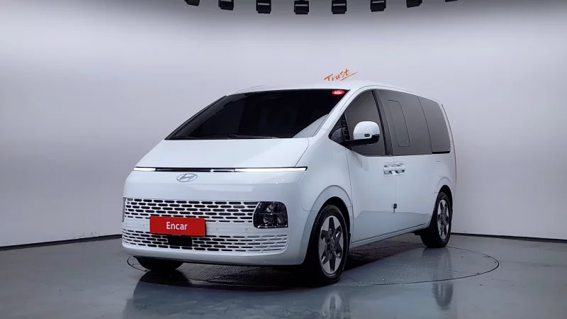 Hyundai Staria