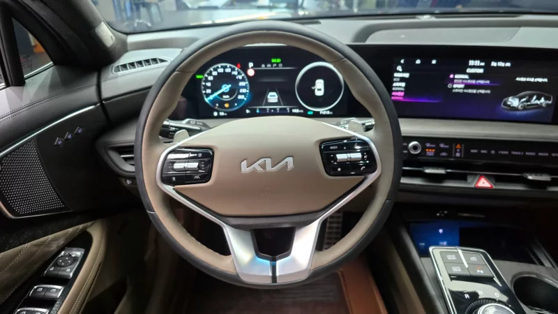 Kia K8