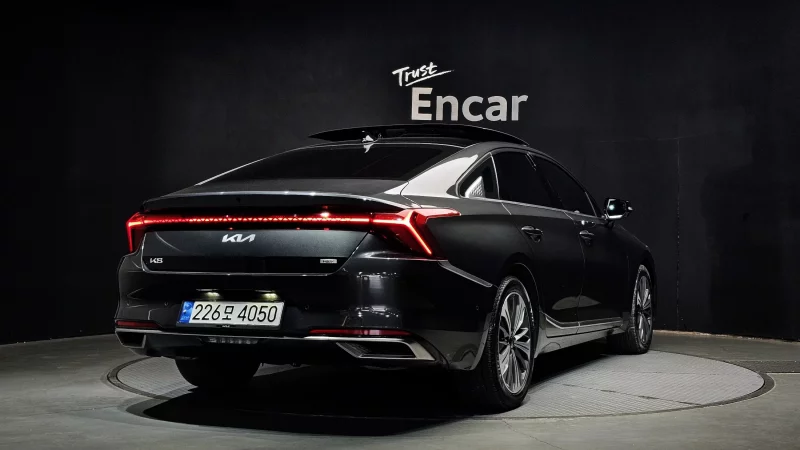 Kia K8