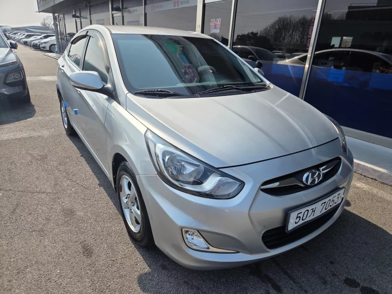 Hyundai Accent