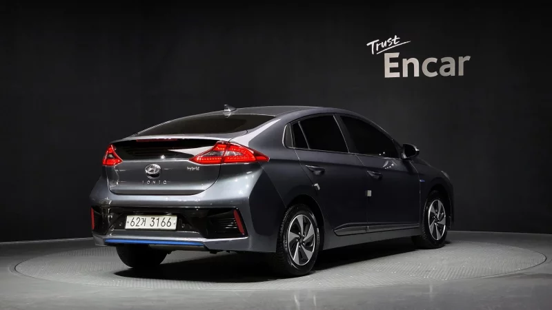 Hyundai Ioniq