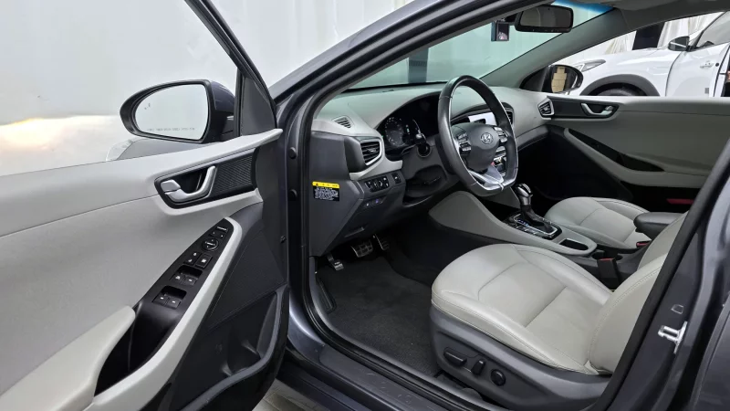 Hyundai Ioniq