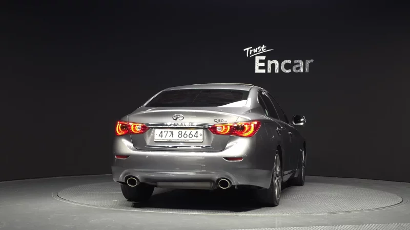 Infiniti Q50