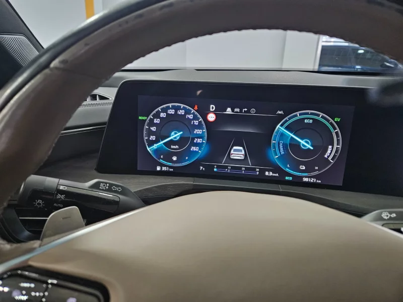 Kia K8