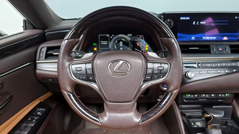 Lexus ES300h