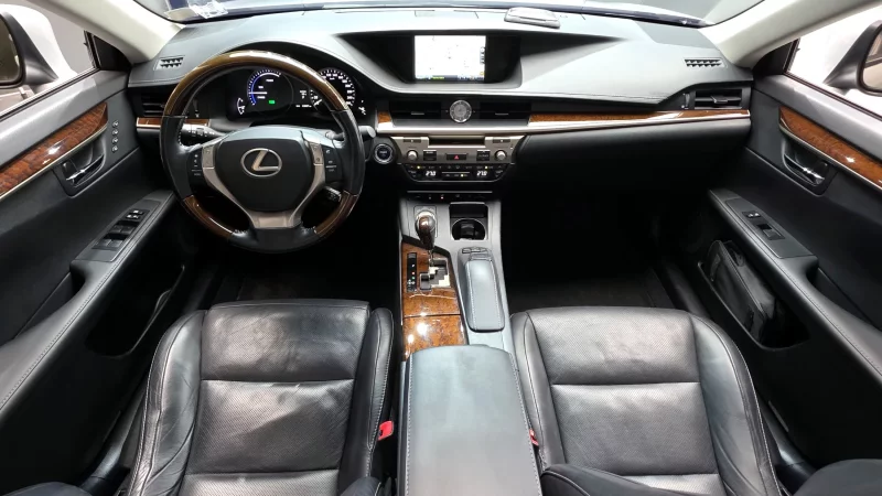 Lexus ES300h