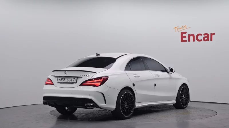Mercedes-Benz CLA-Class