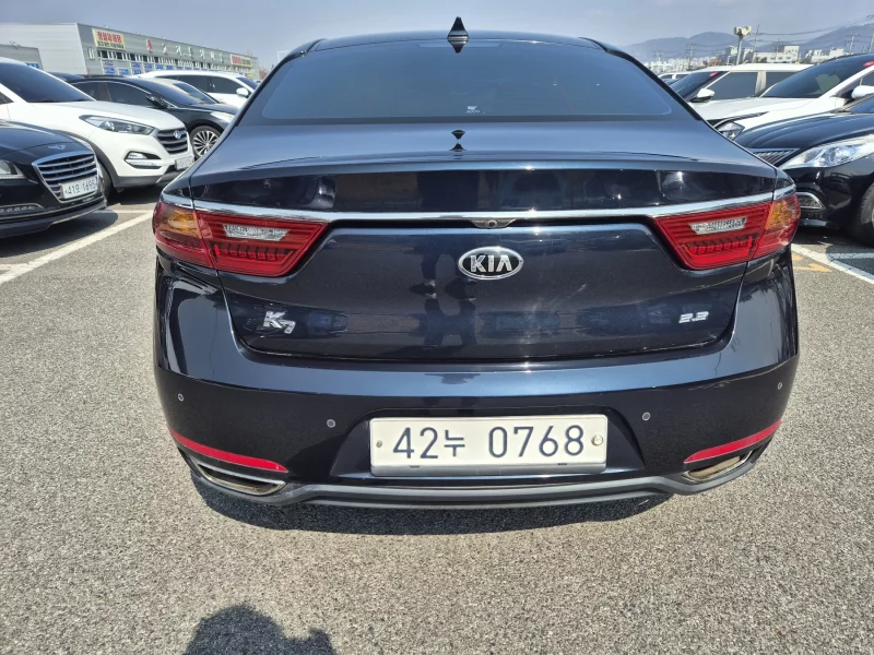 Kia K7