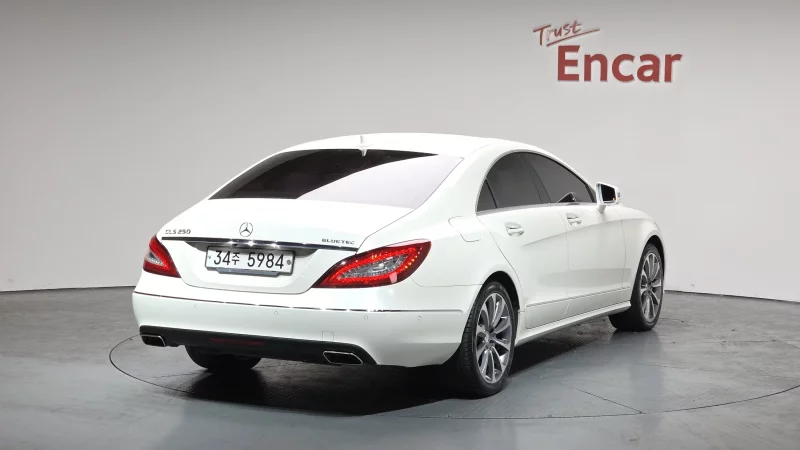 Mercedes-Benz CLS-Class