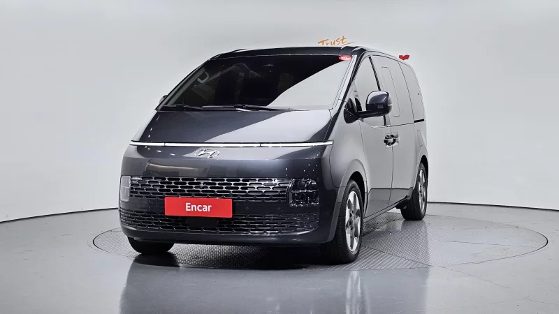 Hyundai Staria