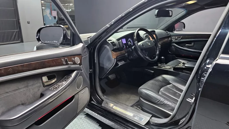 SsangYong Chairman W