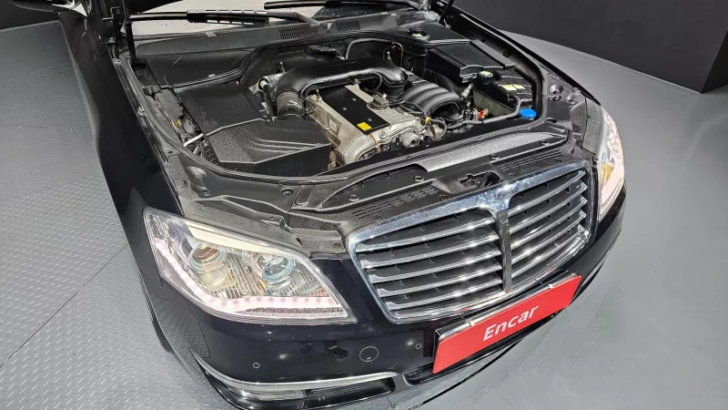 SsangYong Chairman W