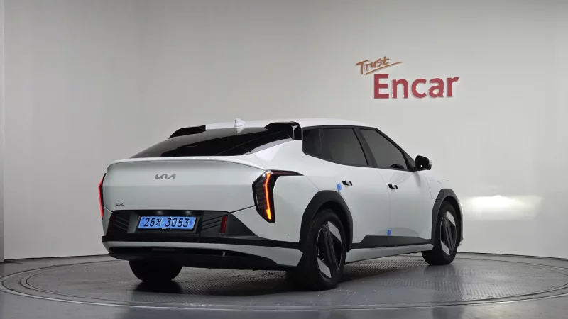 Kia EV4