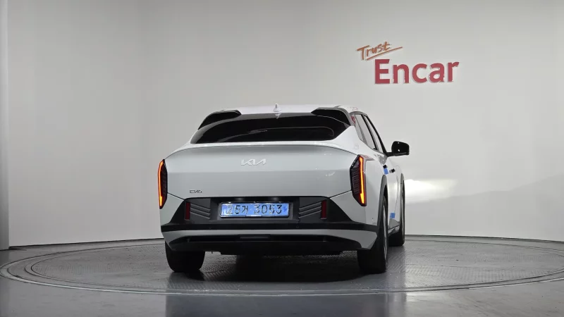 Kia EV4